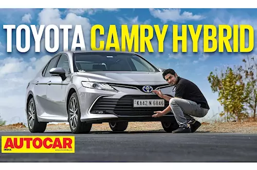 2022 Toyota Camry Hybrid video review